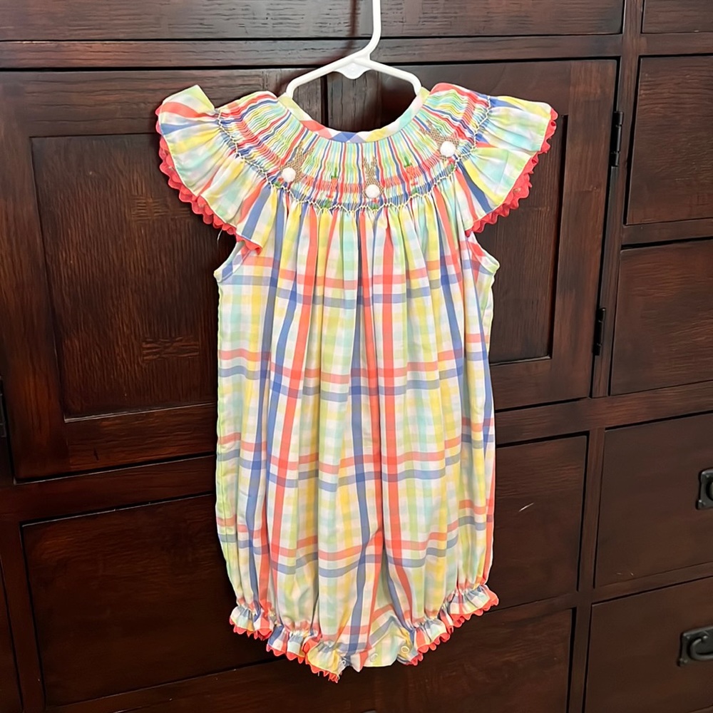 Castle and Crowns Easter bunny bubble size 3T. Like new. Worn once.